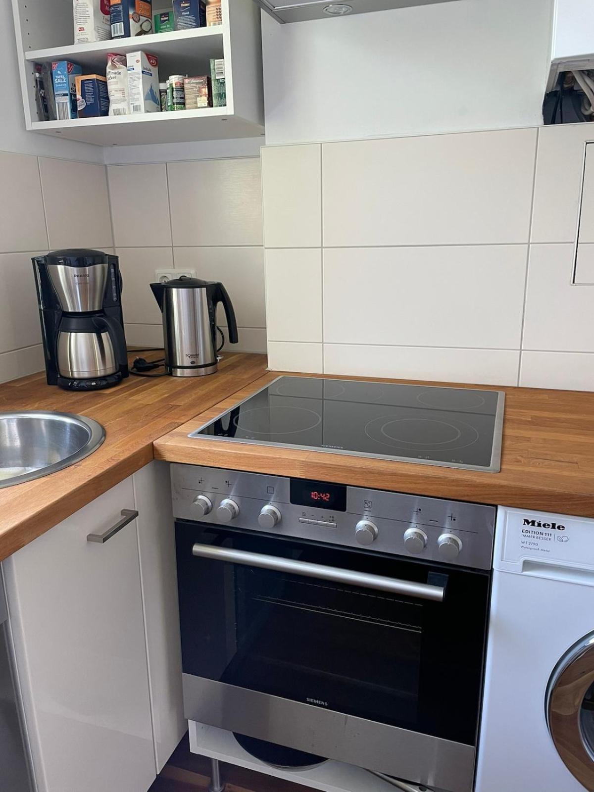 Modern And Cozy Apartment In Good Location Берлин Экстерьер фото